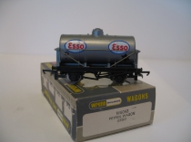 W5042 "Esso" 4 Wheeled Petrol Wagon - Silver